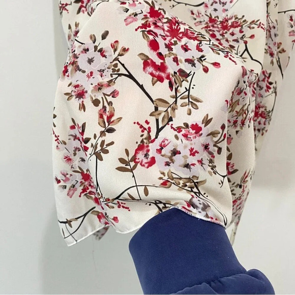 Jon & Anna Sleeveless Blouse with Tie Neck in Cherry Blossom Sakura Print Size M - Picture 5 of 16